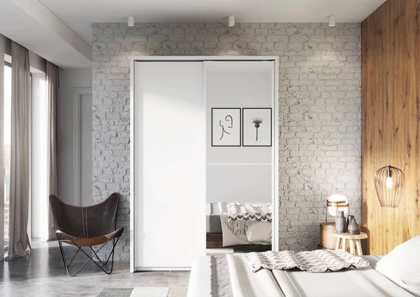 Vezri Polished Majestic wooden Sliding Mirror Wardrobe with Drawers 160cm